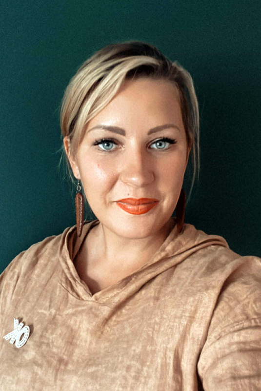 angela myslinska